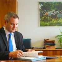 Minister Zidan podpisal nov pravilnik o gojenju konoplje